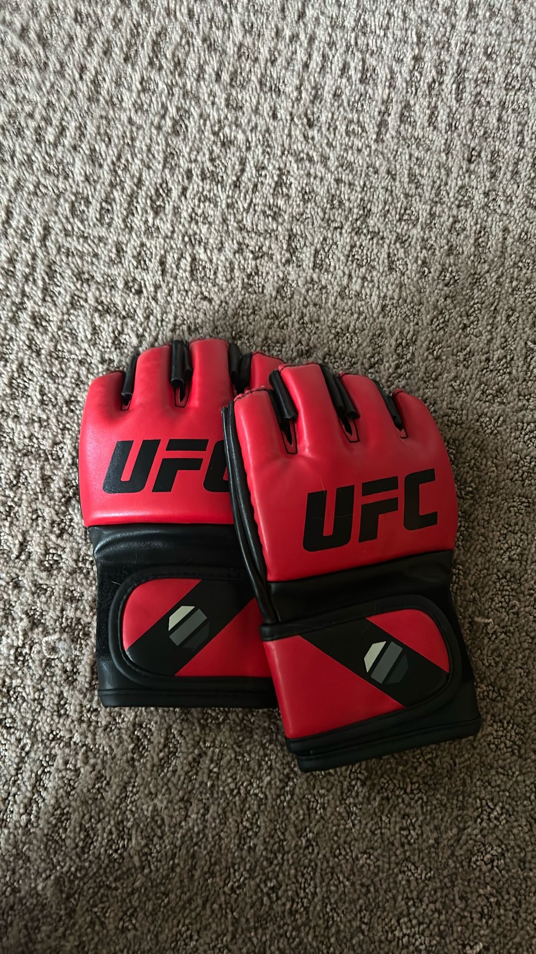 UFC Gloves