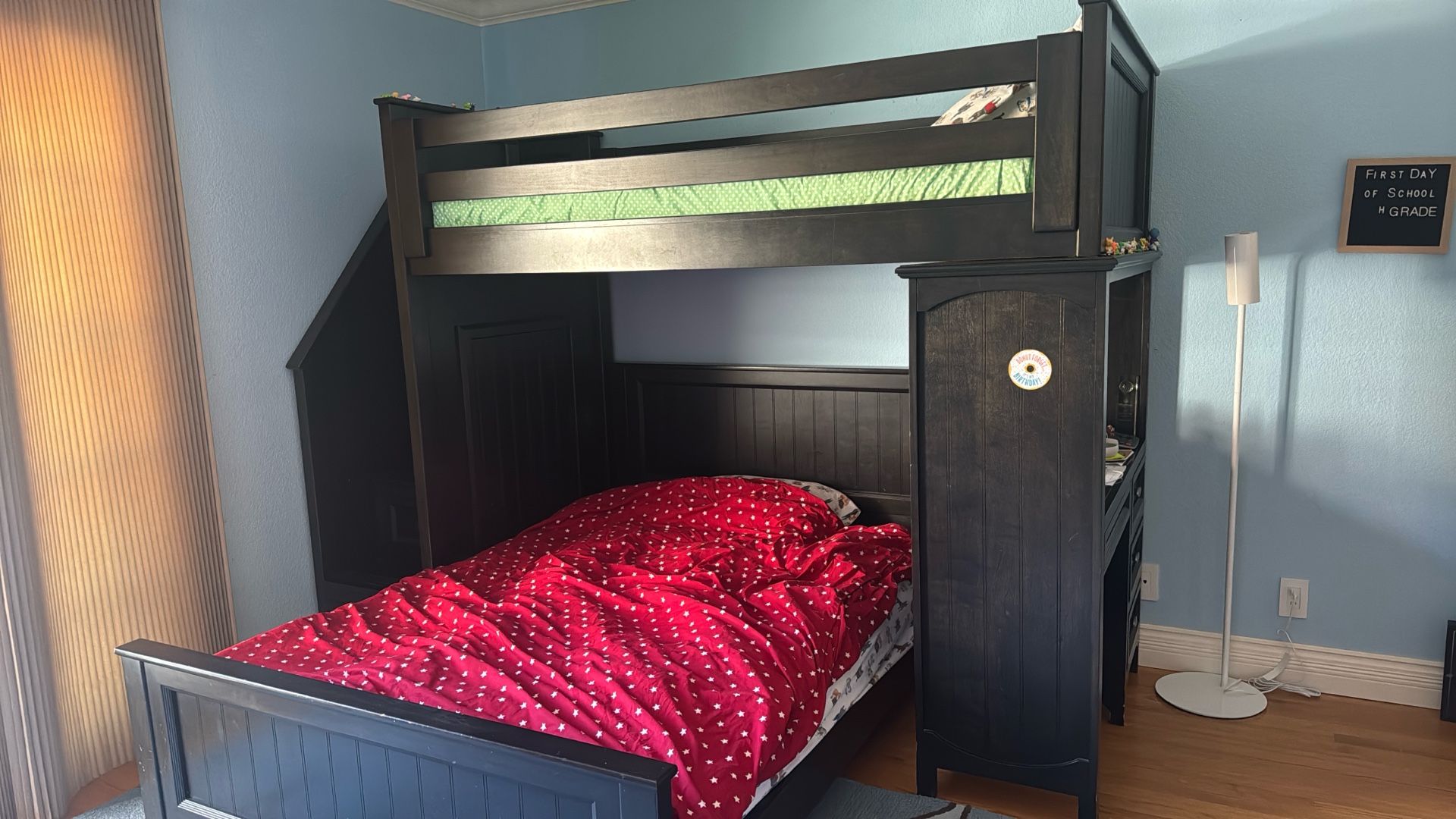 Teens world Bunk Bed (full Size And Twin)