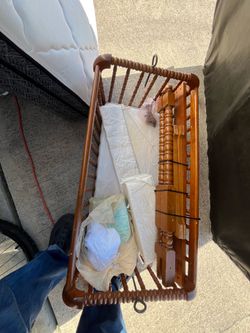 Beautiful baby crib $29