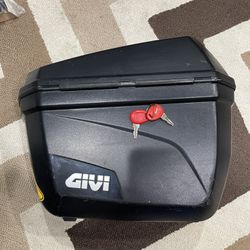 Givi E22N Monokey Cruiser motorcycle side case
