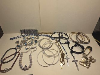 Jewelry lot rings bracelets necklaces earrings vintage jewelry