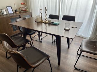 Living spaces table