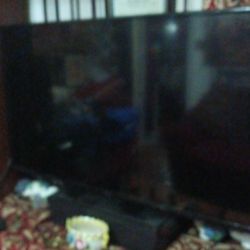 Insignia 38 Inch LCD Tv Needs Repair