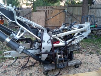 1997 AJ 1000 Frame And Motor