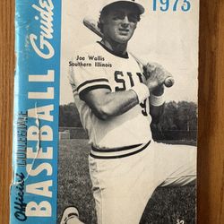 1973 OFFICIAL COLLEGIATE BASEBALL GUIDE Joe Wallis