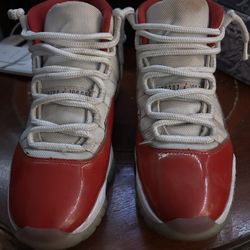 Jordan 11 Cherry