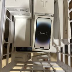 Apple (BOXES) $3 Each 