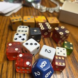 Group Of VINTAGE DICE 