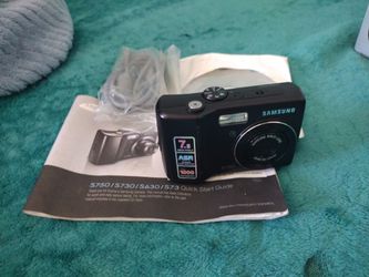 Brand new Samsung Digimax S730 7.1 Megapixel digital camera