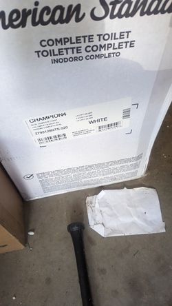 American Standard Champion4 Elongated Toilet