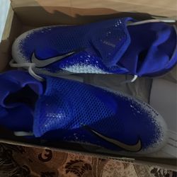 Soccer Shoes Men 8.5