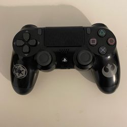 PS4 DualShock 4 Wireless Controller – Works good – Star Wars Edition