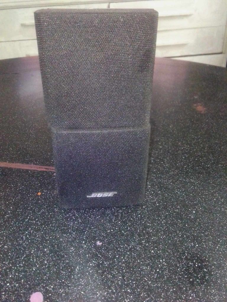 1 Bose speaker