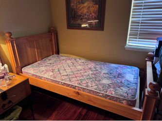 2 complete twin beds