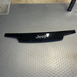 2014-2021 JEEP GRAND CHEROKEE TAILGATE LIFTGATE LICENSE PLATE