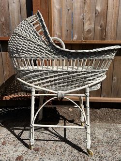 Antique Wicker Bassinet