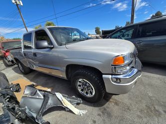 PARTS ONLY!! 2005 GMC SIERRA CREW CAB 5.3 AUTOMATIC 2 WHEEL