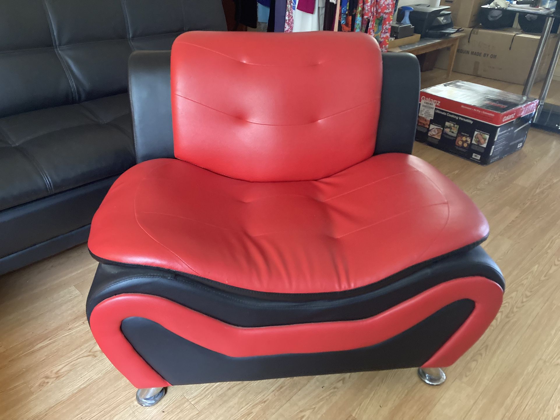 Black And Red Chair 