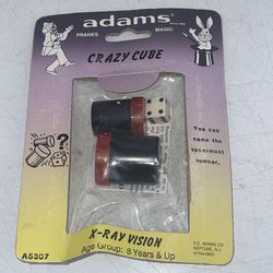 S.S. ADAMS’ CRAZY CUBES  IN HANGER PACK (70s) / Vintage Magic Trick