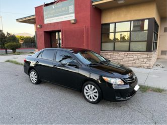 Toyota Corolla LE 2013 With Only 127K Miles, Smog Check Passed Today, No Issues, Clean Title, 01/2027 Tags, New Tires, Has Back Up Camera, Also Has Bl