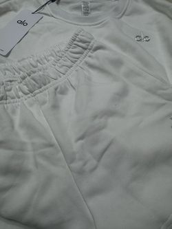 White Alo Crewneck Set