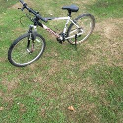 26"Specialized HardRock Bike (Good Condition)