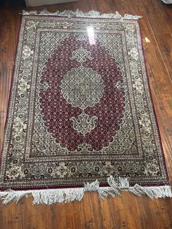 Super excellent condition hand made Tabriz mini rug