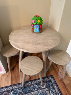 Kids  4 chair table