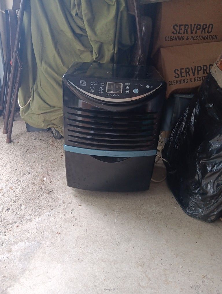 LG AIR HUMIDIFIER