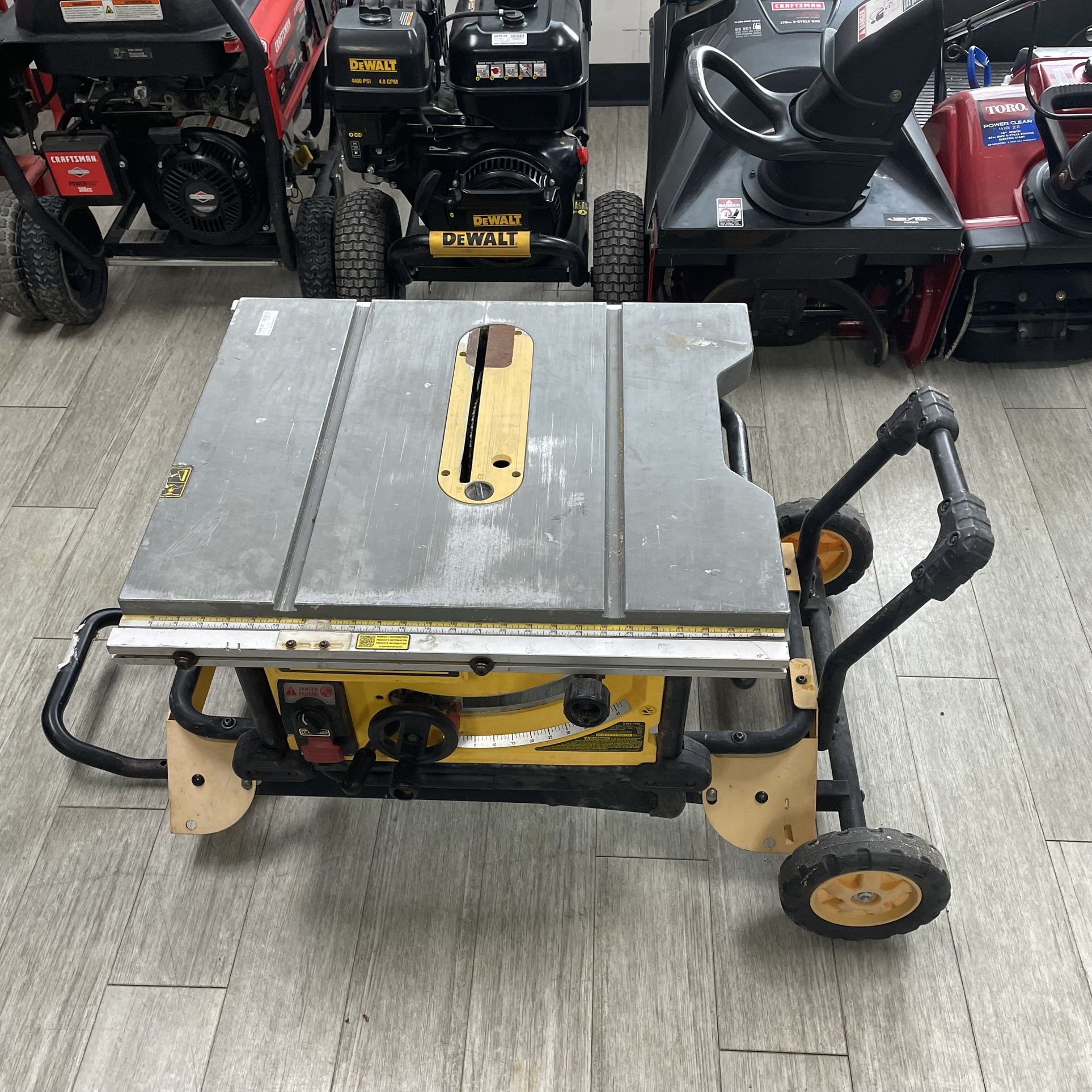 DeWALT 15 Amp Corded 10 in. Table Saw Job Site with Rolling Stand