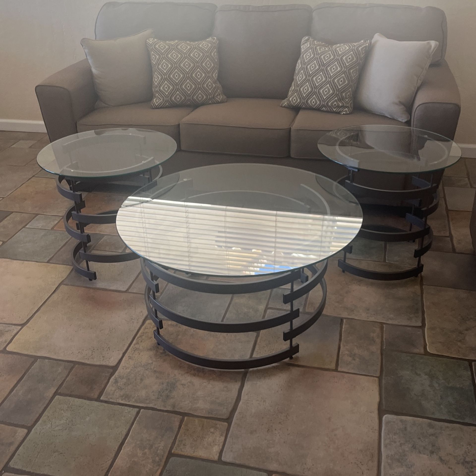 Coffee & End Tables Set