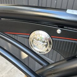 NEL LUSSO HUFFY LIKE NEW READY TO RIDE 26” Wheels 