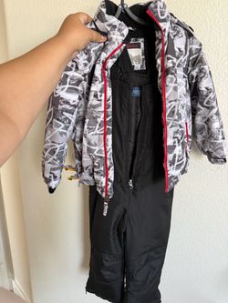 Kids snow suit