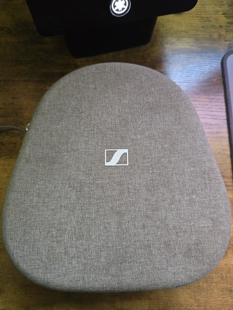 Sennheiser Momentum 4