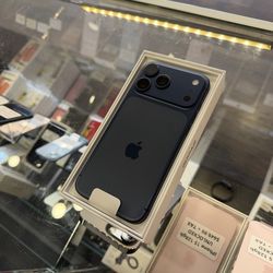 iPhone 17 Pro Max 256gb AT&T/CRICKET (NEW)