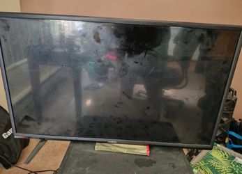Vizio Tv for sale.