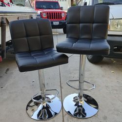 Bar Stools 