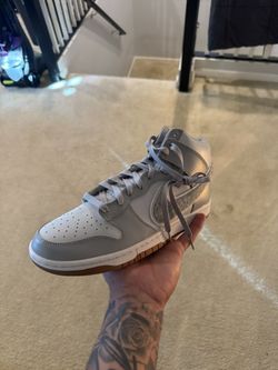 🔥 Nike Dunk High “Light Smoke Grey / Fuzzy Swoosh / Gum Sole” — Size 12 — Like New
