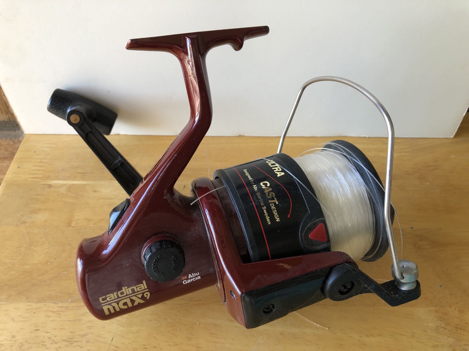 Vintage Abu Garcia Max 9 Spinning Reel