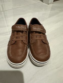 Nautica boys shoes sz 12