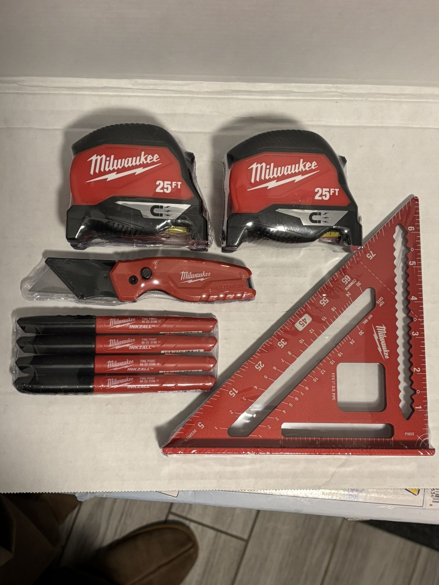 🆕 GENUINE, MILWAUKEE (8) PIECE BUNDLE PACK, ALL BRAND NEW! NEVER USED!