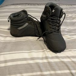 Men’s Size 7 Snow Shoes