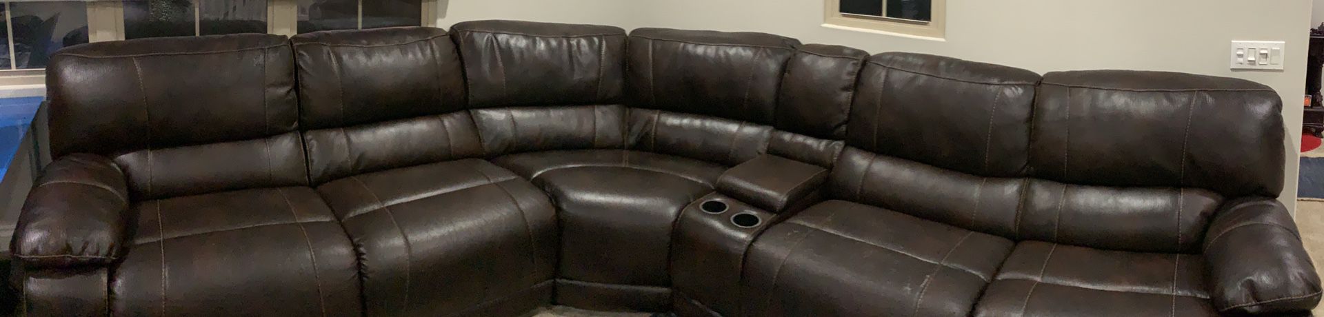 Free- 5 seater couch with 2 recliners and cup holders