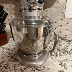 KitchenAid 5 quart tilting head artisan mixer