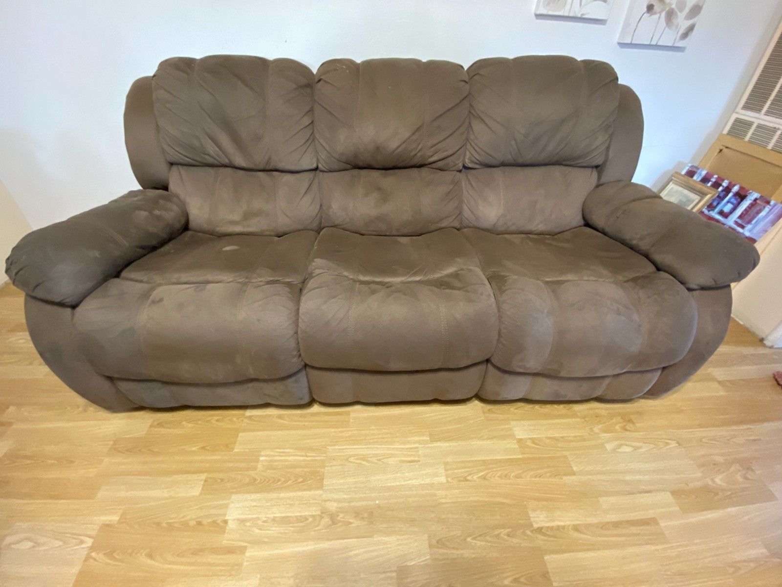 Couches recliner