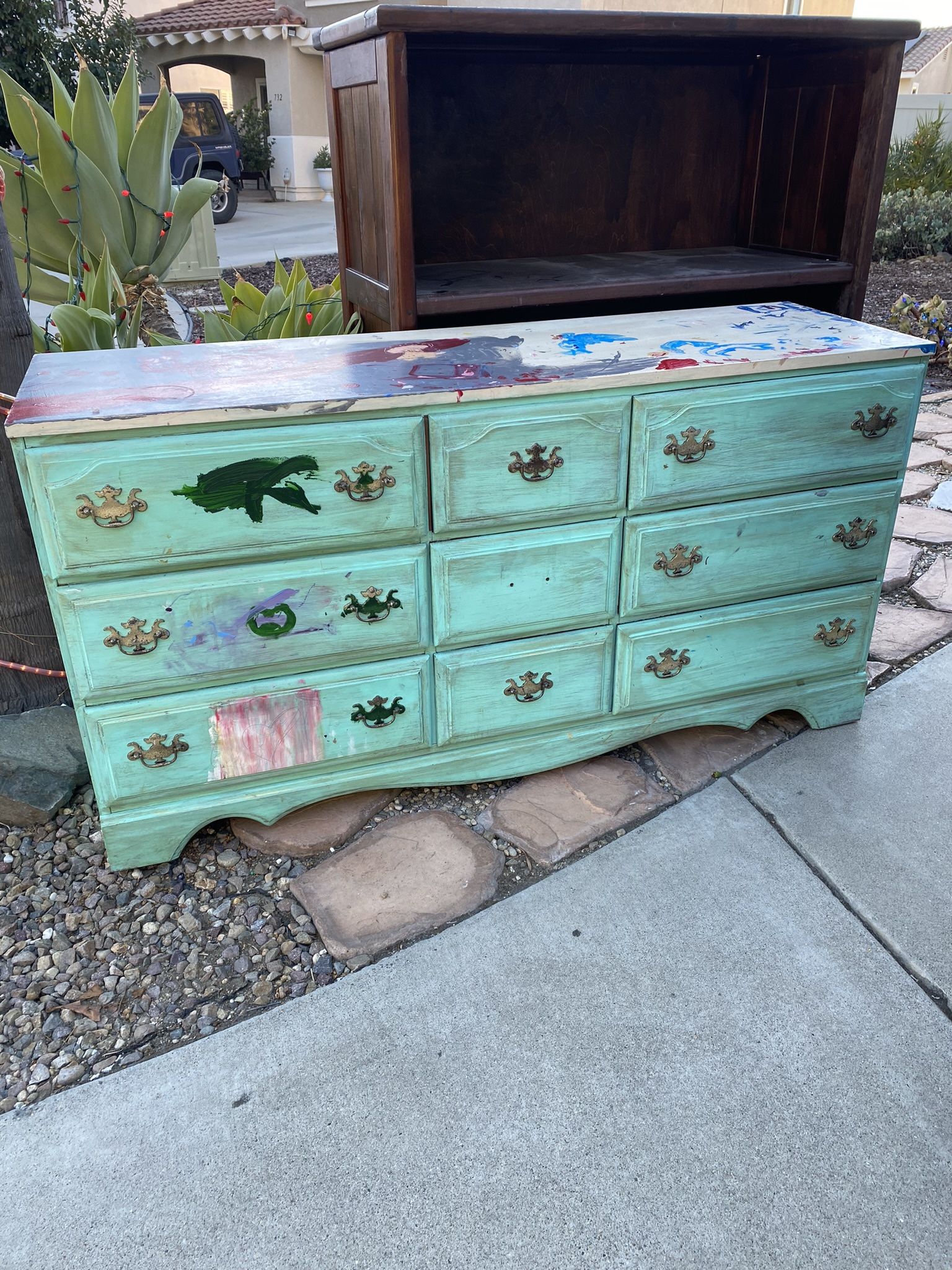 Free Dresser