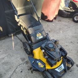 DeWalt 196cc rear wheel drive self propelled mower