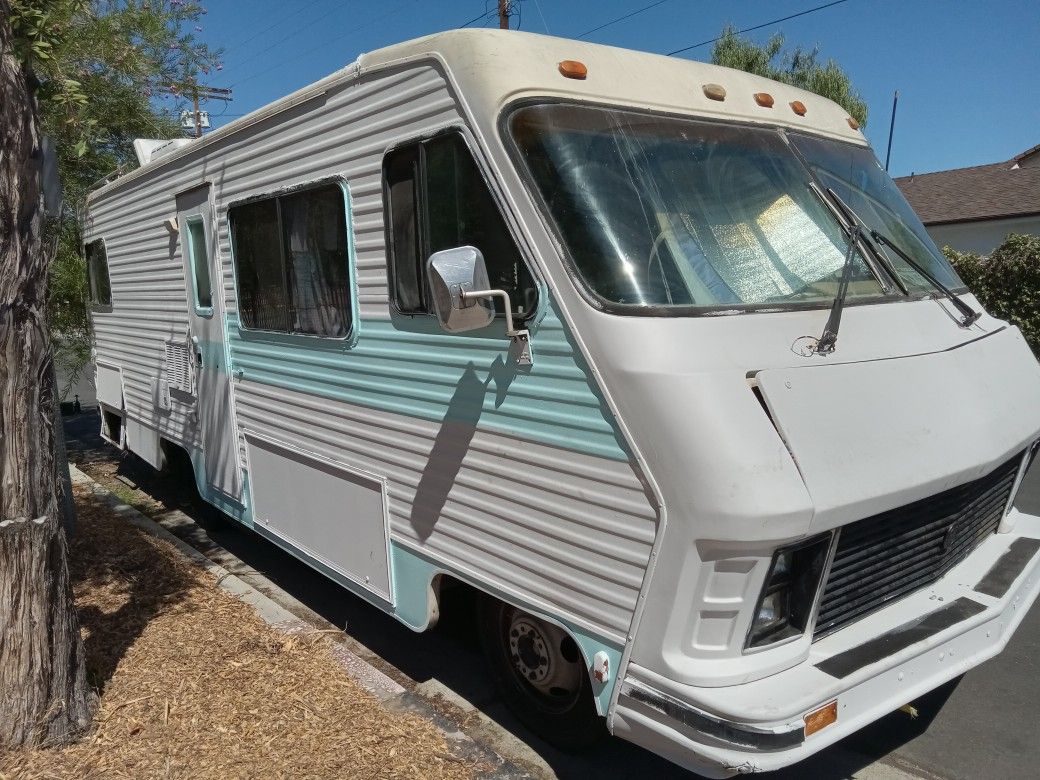 1989 Motorhome Chevy 454 -7.4 for Sale in San Fernando, CA - OfferUp