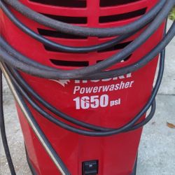 $1650 PSI ELECTRIC PRESSURE WASHER, EQUIPPED WITH SOUP DISPENSER. READY TO GO. WORKS GREAT