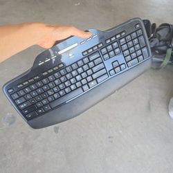 Logitech Keyboard Mk700